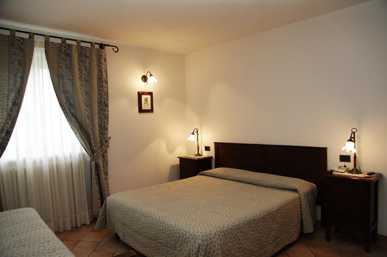Hotel Il Ghiro 오빈도리 외부 사진