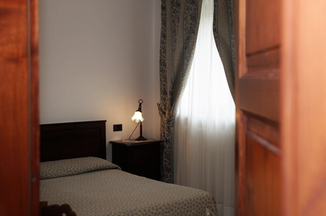 Hotel Il Ghiro 오빈도리 외부 사진